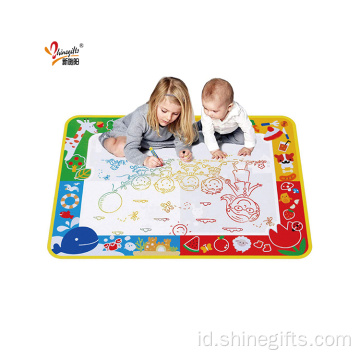 Anak -anak bermain lukisan tikar gambar air sihir mainan